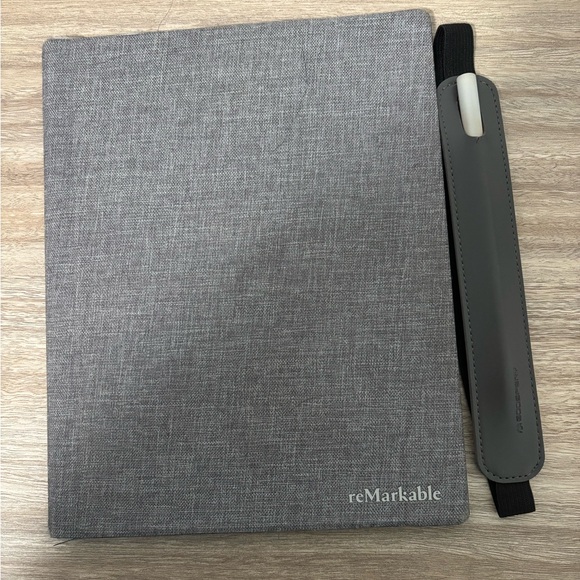 Remarkable 2 - Picture 1 of 3